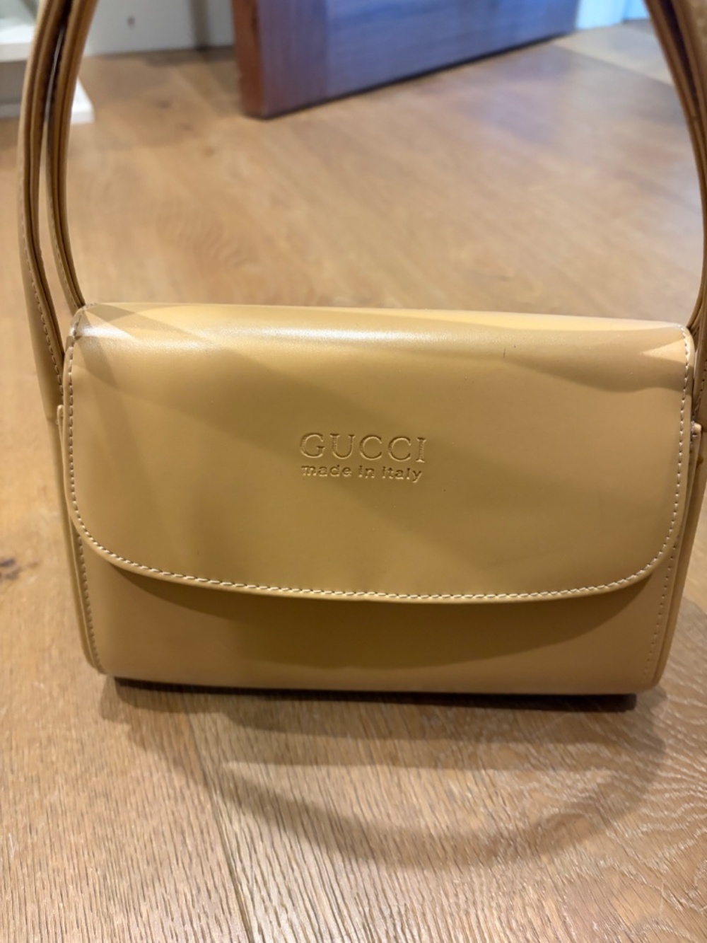 Handbag#embossedGucci - Picture 3 of 6